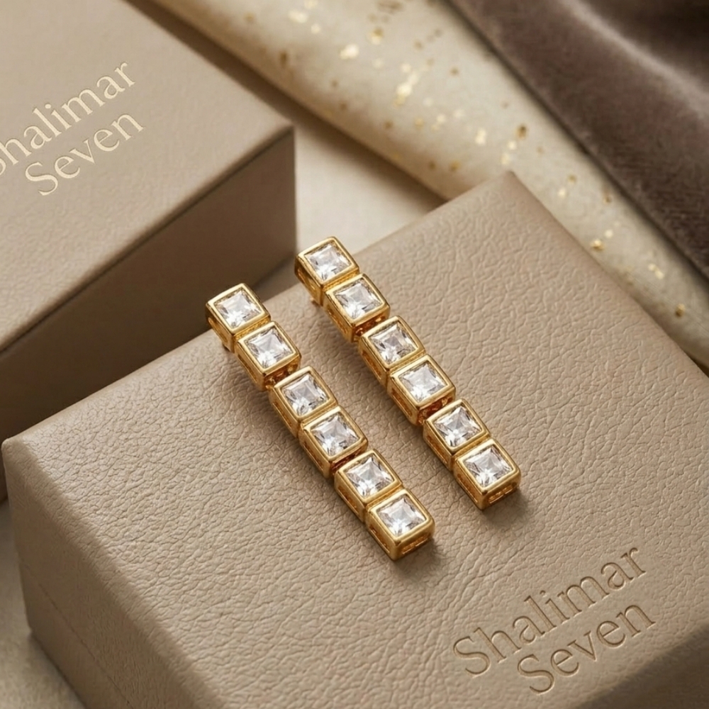 Vintage 1980s-90s Napier Signed Linear Drop Goldtone Crystal Earrings